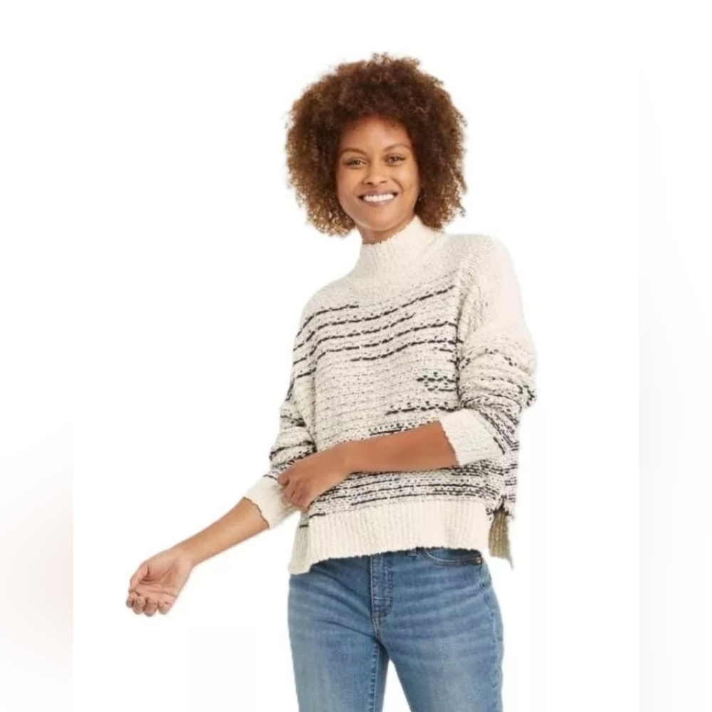 Knox Rose Women's XXL Mock Neck Marled Oatmeal Color Pullover Hem Slit Sweater
